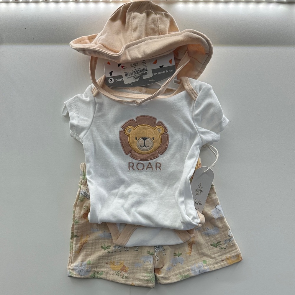 Baby Lion Outfit with Shorts and Hat